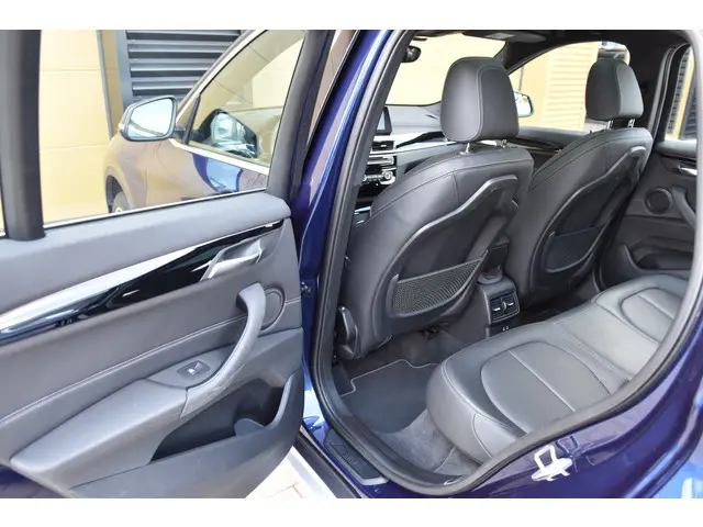 BMW X1 sDrive20i VDL Nedcar Edition 2020 Benzine 22