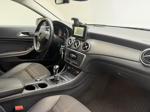 Mercedes-Benz GLA 200 Ambition 2014 Benzine 5