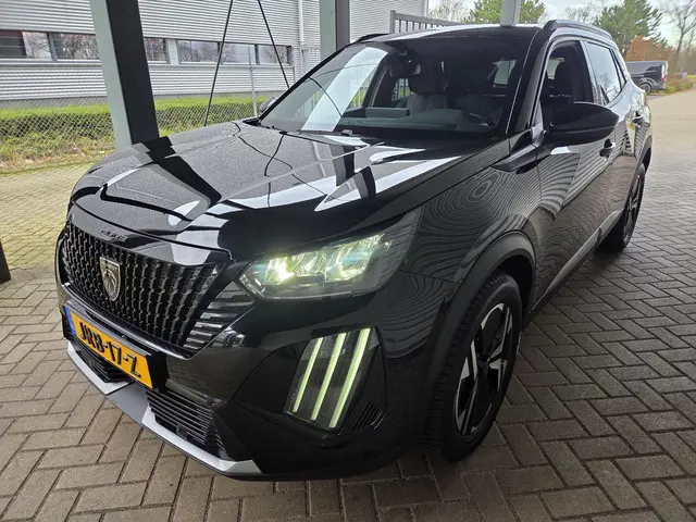 Peugeot 2008 1.2 PureTech Allure 2024 Benzine 10