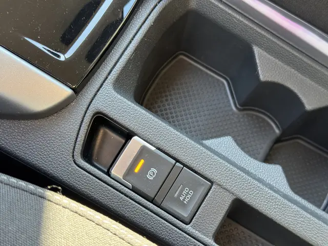 Volkswagen T-Roc 1.5 TSI Life Business 2024 Benzine 18