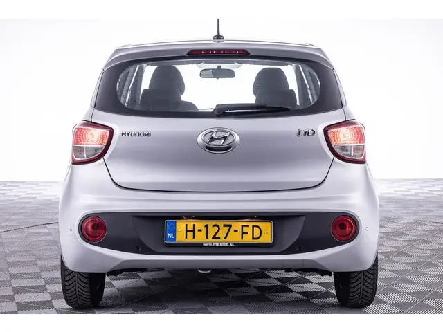 Hyundai i10 1.0i Comfort | NAVI | AIRCO | PDC 2020 Benzine 20