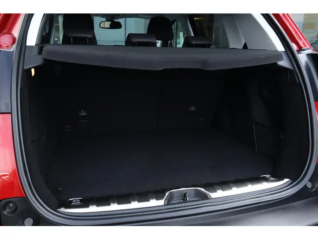 Peugeot 2008 1.2 PureTech GT-line 2018 Benzine 36