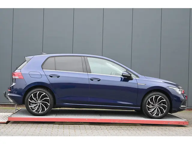 Volkswagen Golf 1.5 TSI Style 2021 Benzine 2