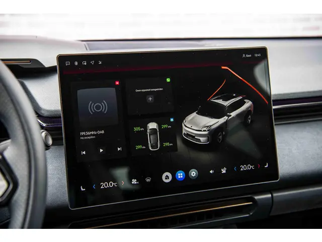 Lynk & Co 08 1.5 More 2026 Hybride Benzine 22