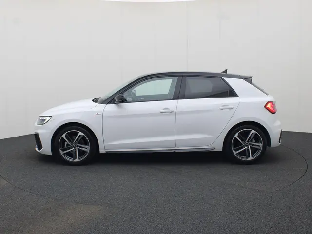 Audi A1 Sportback 30 TFSI/116PK S edition 2024 Benzine 24