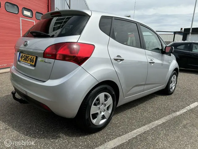 Kia Venga 1.4 CVVT 20th Anniversary 2013 Benzine 4