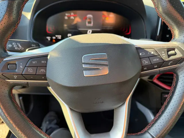 SEAT Arona 1.0 TSI FR Business Connect 2023 Benzine 19