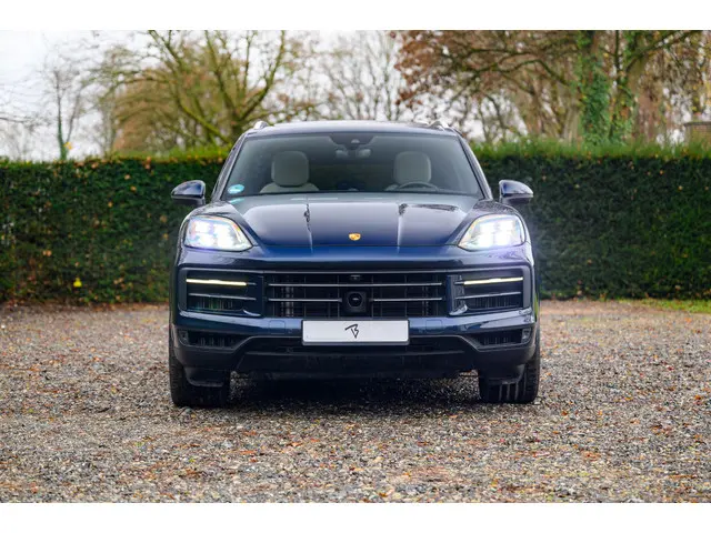 Porsche Cayenne S E-Hybrid 2024 Hybride Benzine 30