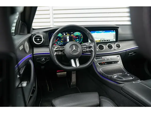 Mercedes-Benz E-Klasse E300 de 2022 Hybride Diesel 4