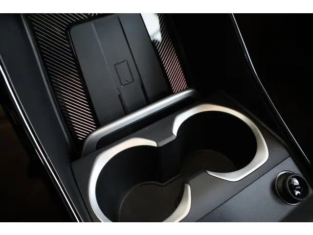 BMW X2 sDrive20i 2025 Benzine 24