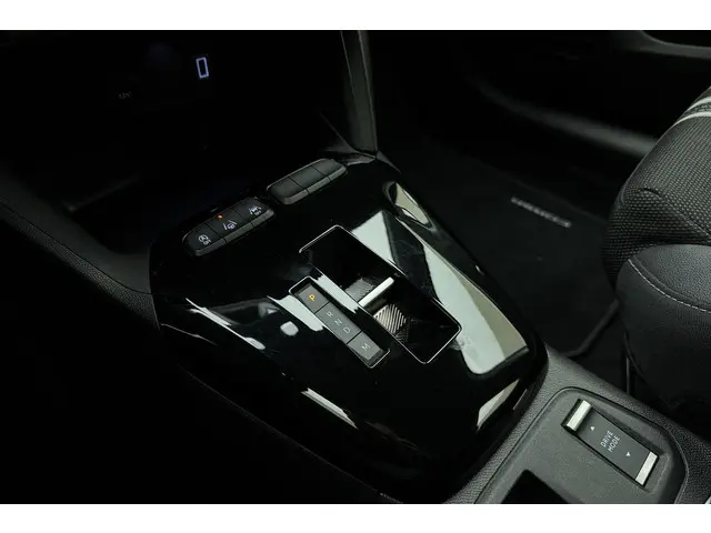 Opel Corsa 1.2 Turbo Hybrid GS 2025 Hybride Benzine 25