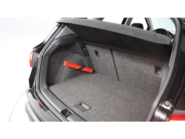 SEAT Arona 1.0 TSI 95pk Style 2020 Benzine 36
