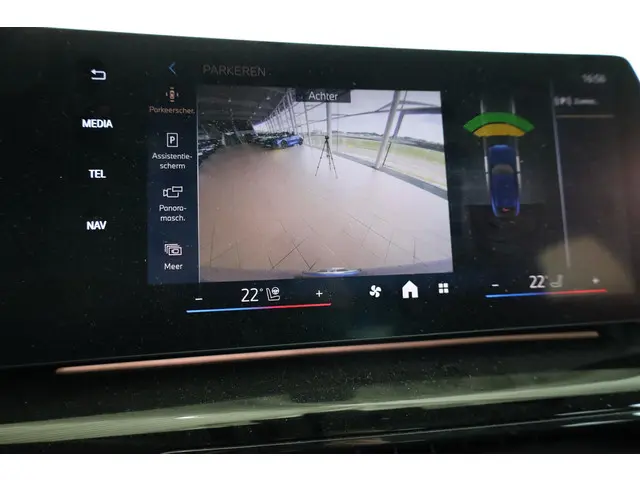 BMW iX2 eDrive20 2025 Elektrisch 14