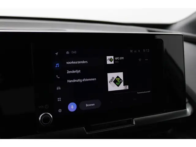 Toyota C-HR 1.8 Hybrid 140 Dynamic 2024 Hybride Benzine 8