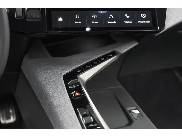 Peugeot 3008 1.2 Hybrid 136 GT 2025 Hybride Benzine 38