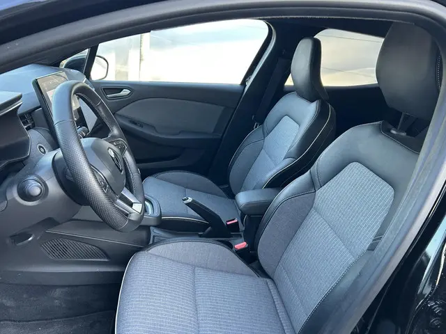 Renault Clio 1.0 TCe 90 GPF techno 2024 Benzine 7