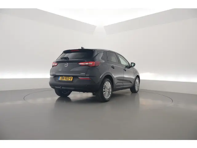 Opel Grandland X 2