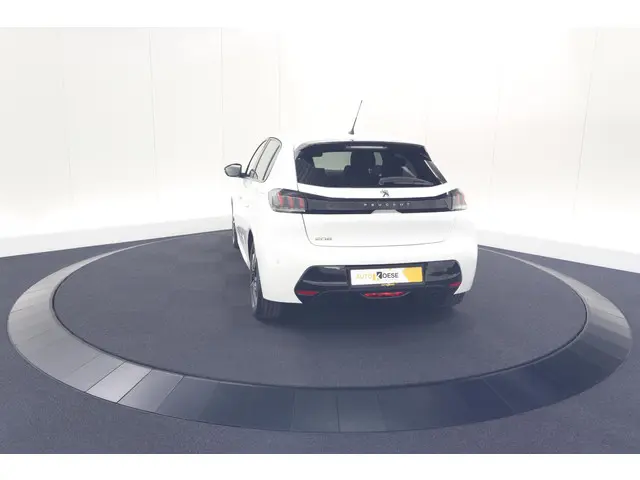 Peugeot 208 PureTech 100 Allure 2022 Benzine 11