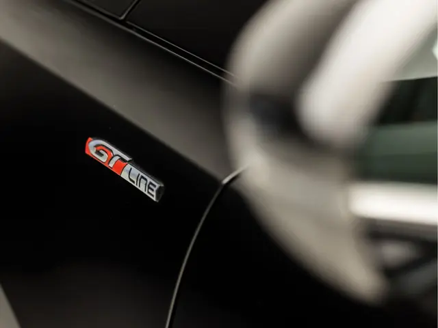 Peugeot 308 SW 1.2 PureTech GT-Line Sport 2021 Benzine 34