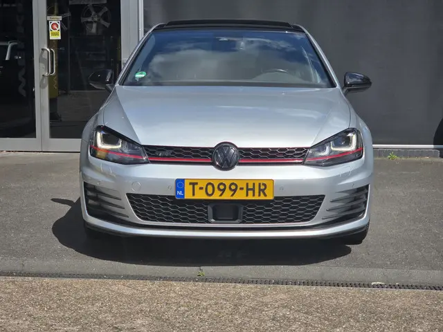 Volkswagen Golf 2.0 TSI GTI 2015 Benzine 10