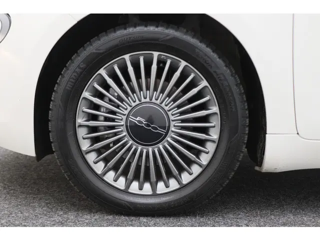 Fiat 500e Icon 42 kWh 2022 Elektrisch 22
