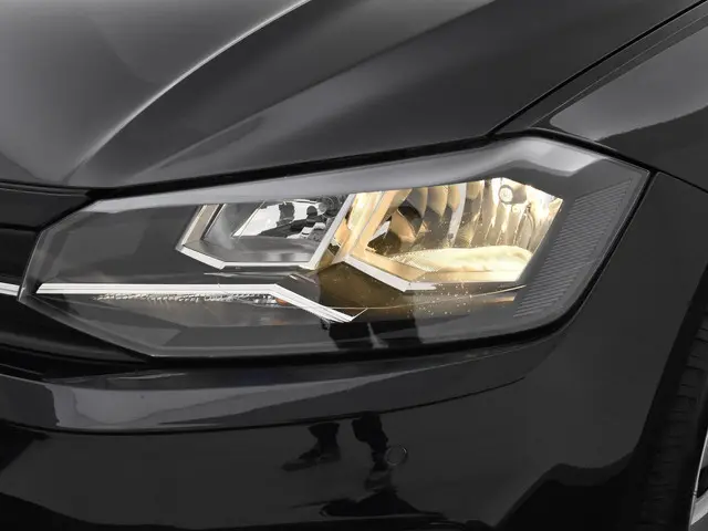 Volkswagen Polo 1.0 Tsi 95pk DSG Highline 2021 Benzine 33