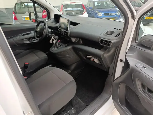 Peugeot Partner 1.5 BlueHDi 100 S&S L1 2023 Diesel 11