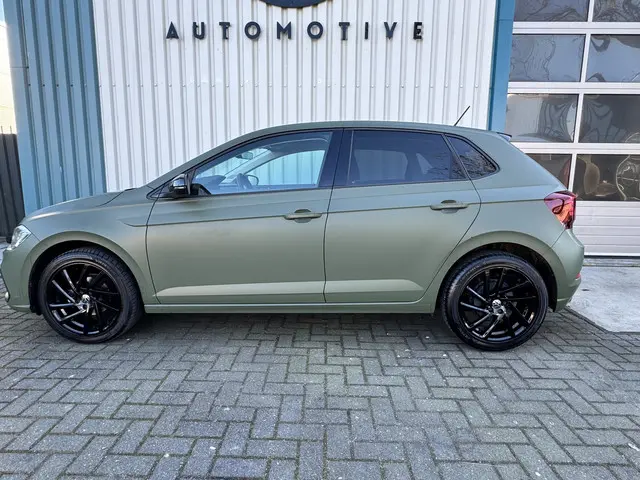 Volkswagen Polo 1.0 TSI Gree Wrap / Zwart met. 2023 Benzine 17