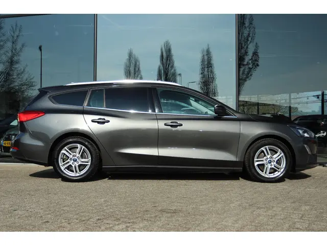 Ford Focus WAGON 1.0 ECOBOOST 2021 Benzine 9
