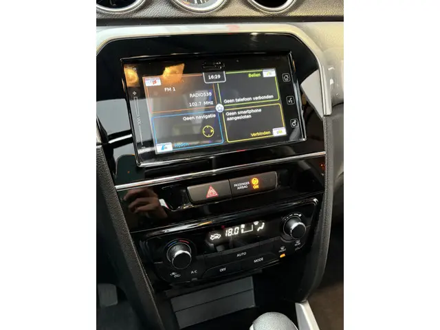 Suzuki Vitara 1.6 High Executive 2016 Benzine 15