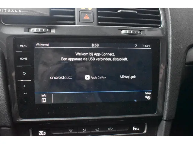 Volkswagen e-Golf e-Golf 2017 Elektrisch 22