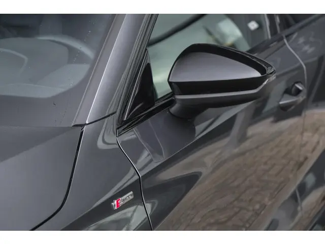 Audi A3 Sportback 30 TFSI 110pk S-line 2023 Benzine 20