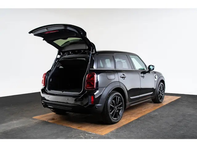 MINI Countryman Cooper SE ALL4 2022 Hybride Benzine 10