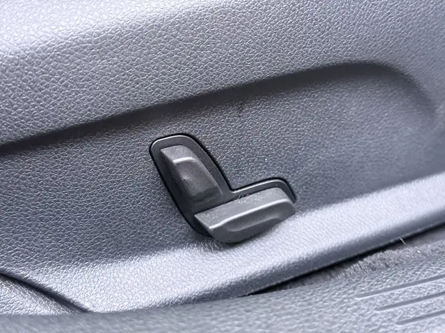 Mercedes-Benz C-Klasse 200 Avantgarde 2019 Benzine 40