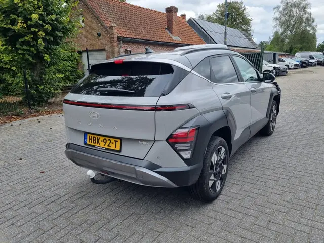 Hyundai Kona 1.6 GDI HEV Comf. S. 2025 Hybride Benzine 3
