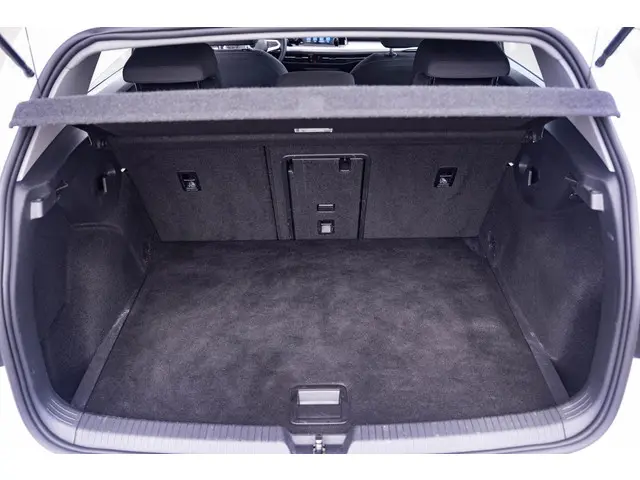 Volkswagen Golf 1.0 TSI Life 2020 Benzine 10