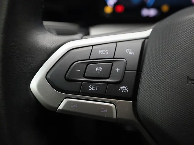 Volkswagen Golf 1.0TSI/110PK Life 2024 Benzine 8