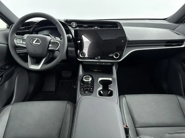 Lexus RZ 450e Luxury Line 71 kWh 2025 Elektrisch 4