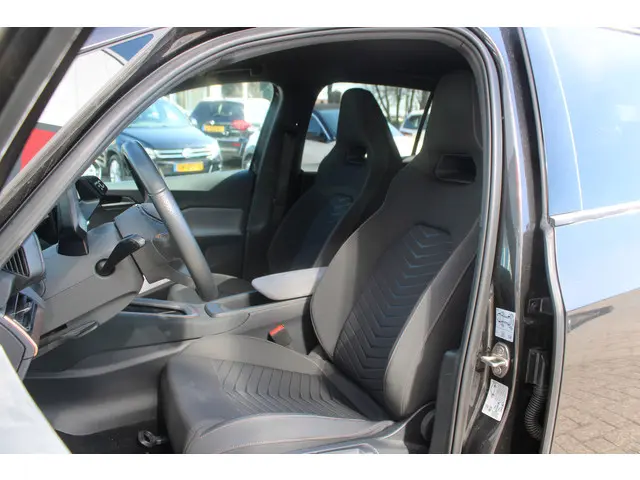 CUPRA Born Essential 62 kWh 2023 Elektrisch 5