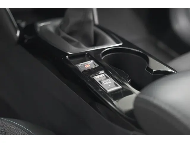 Peugeot 208 PureTech 100 EAT8 Allure Pack 2022 Benzine 38