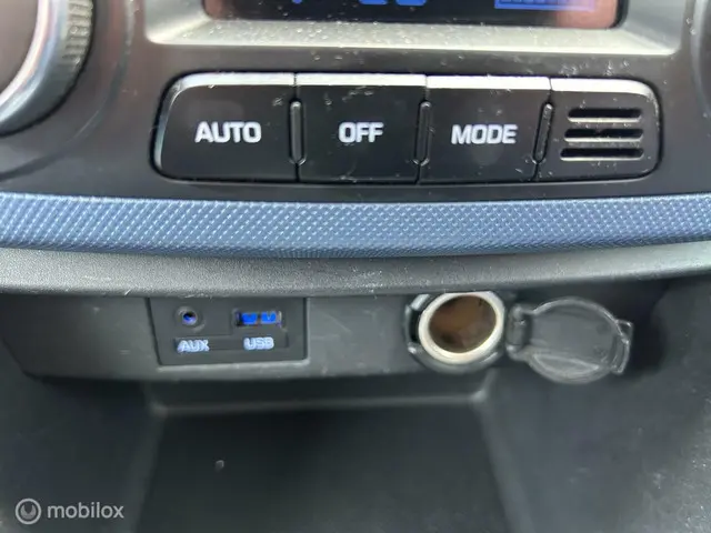 Hyundai i10 1.0i i-Motion Comfort 2015 Benzine 7