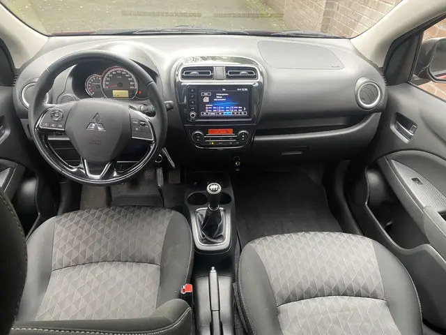 Mitsubishi Space Star 1.2 Intense 2021 Benzine 15