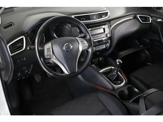 Nissan QASHQAI 1.2 Acenta 2016 Benzine 9