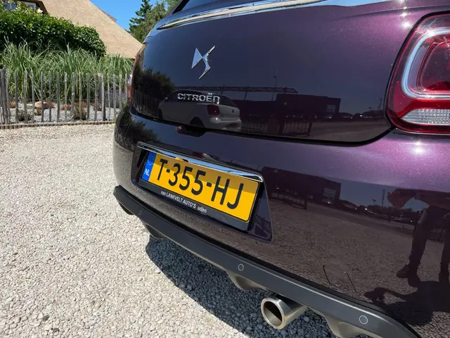 Citroën DS3 CABRIO 1.2 So Chic Clima, 31000km! 2015 Benzine 6
