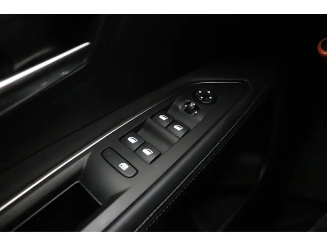 Peugeot 3008 1.2 PureTech Allure 2019 Benzine 18