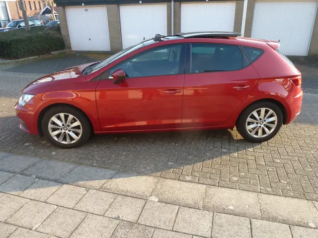 SEAT Leon 1.0 EcoTSI Style Business Intense 2018 Benzine 2