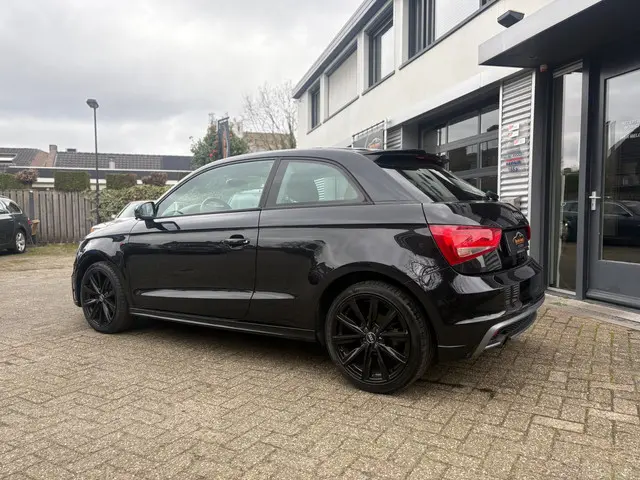 Audi A1 1.2 TFSI Admired 2013 Benzine 7