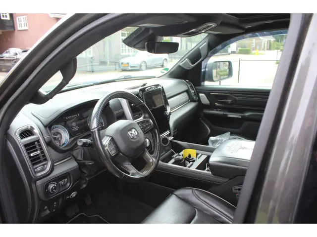 Dodge Ram 1500 5.7 V8 4x4 Crew Cab Limited 2021 LPG/Gas 10