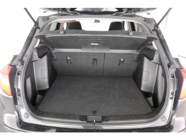 Suzuki Vitara 1.6 High Executive 2016 Benzine 26
