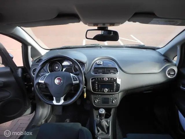 Fiat Punto TwinAir Turbo 100 Lounge 2016 Benzine 7